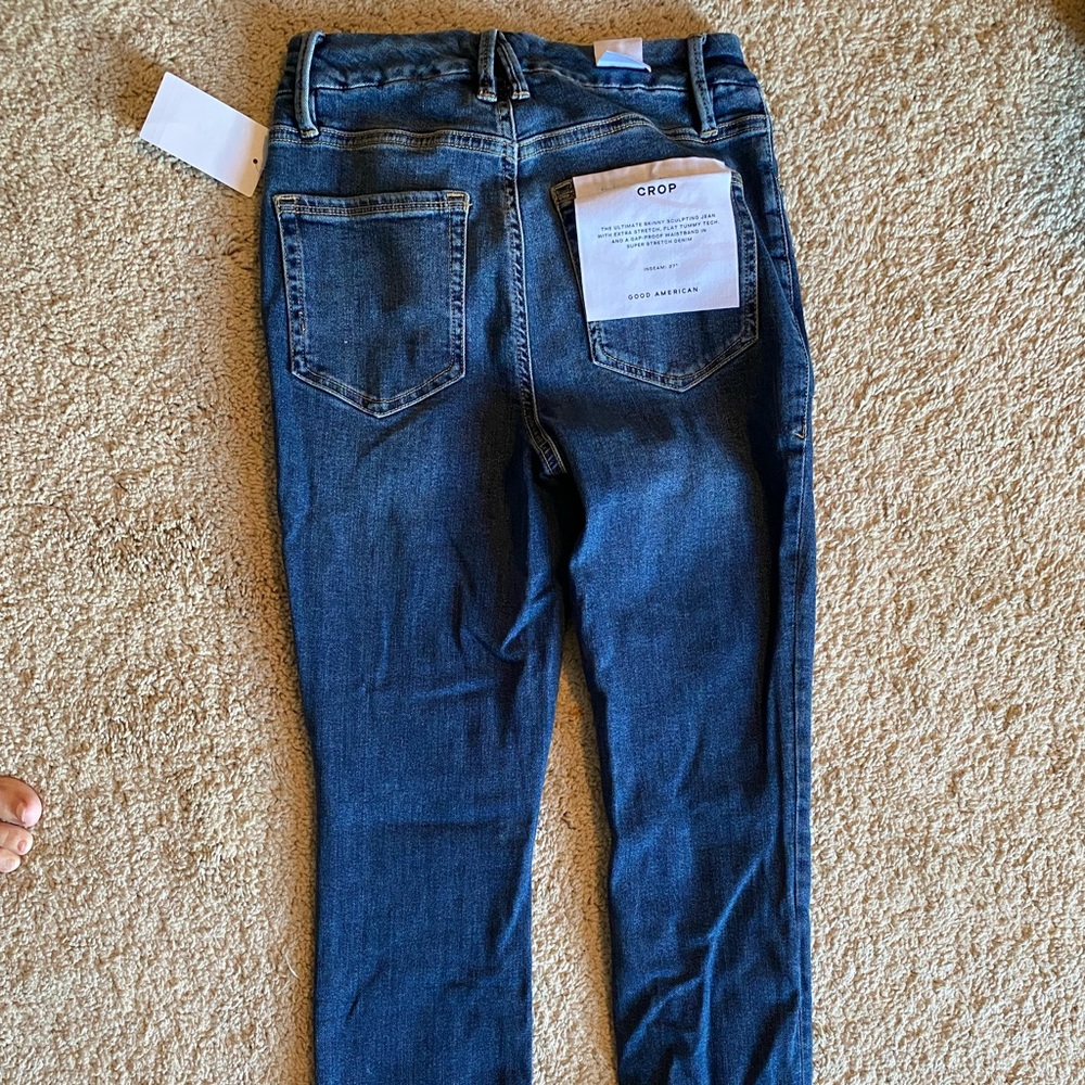 Good American Good Legs Crop Raw Hem Petite Jeans